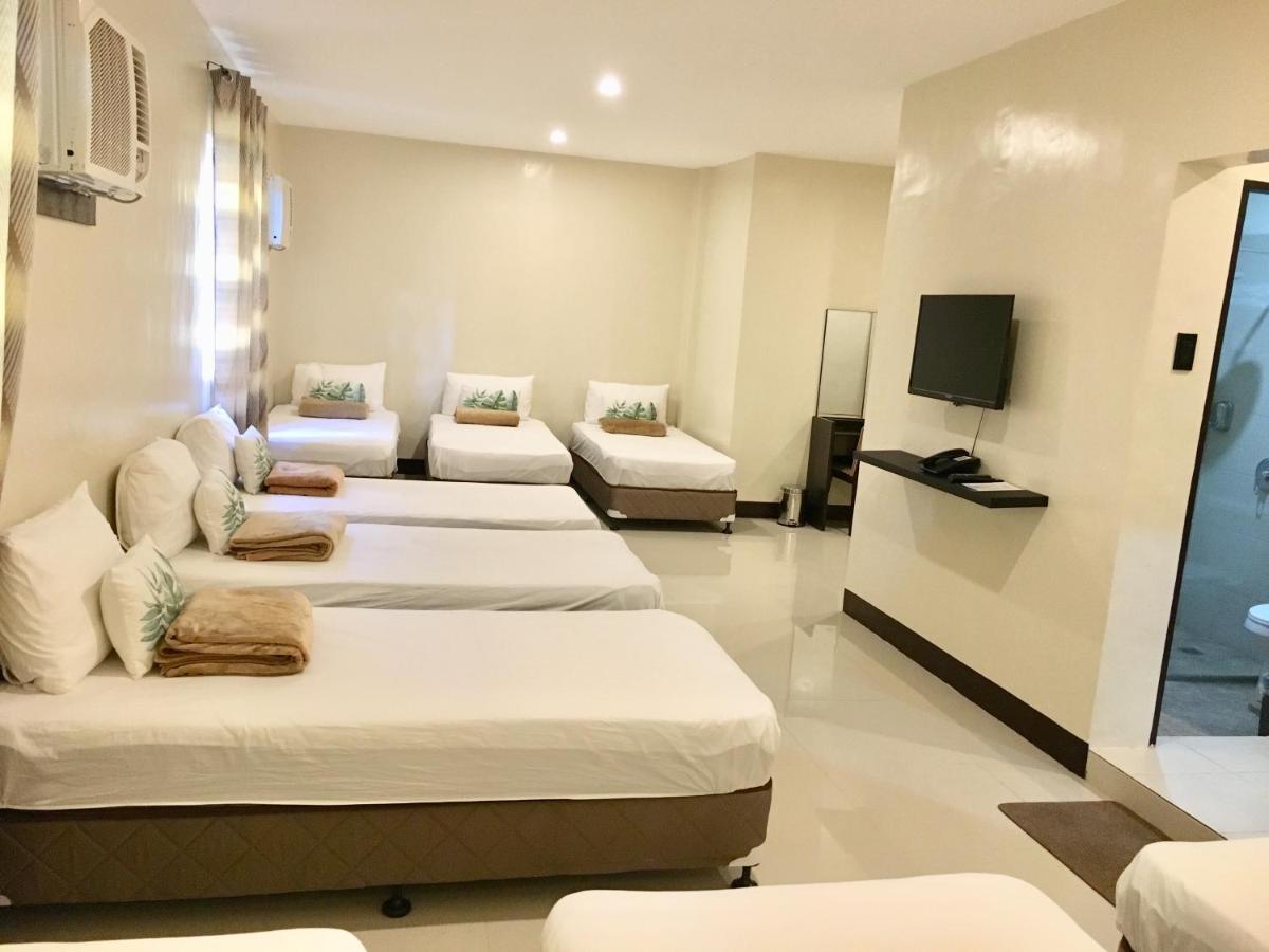 Family Room (9 persons)