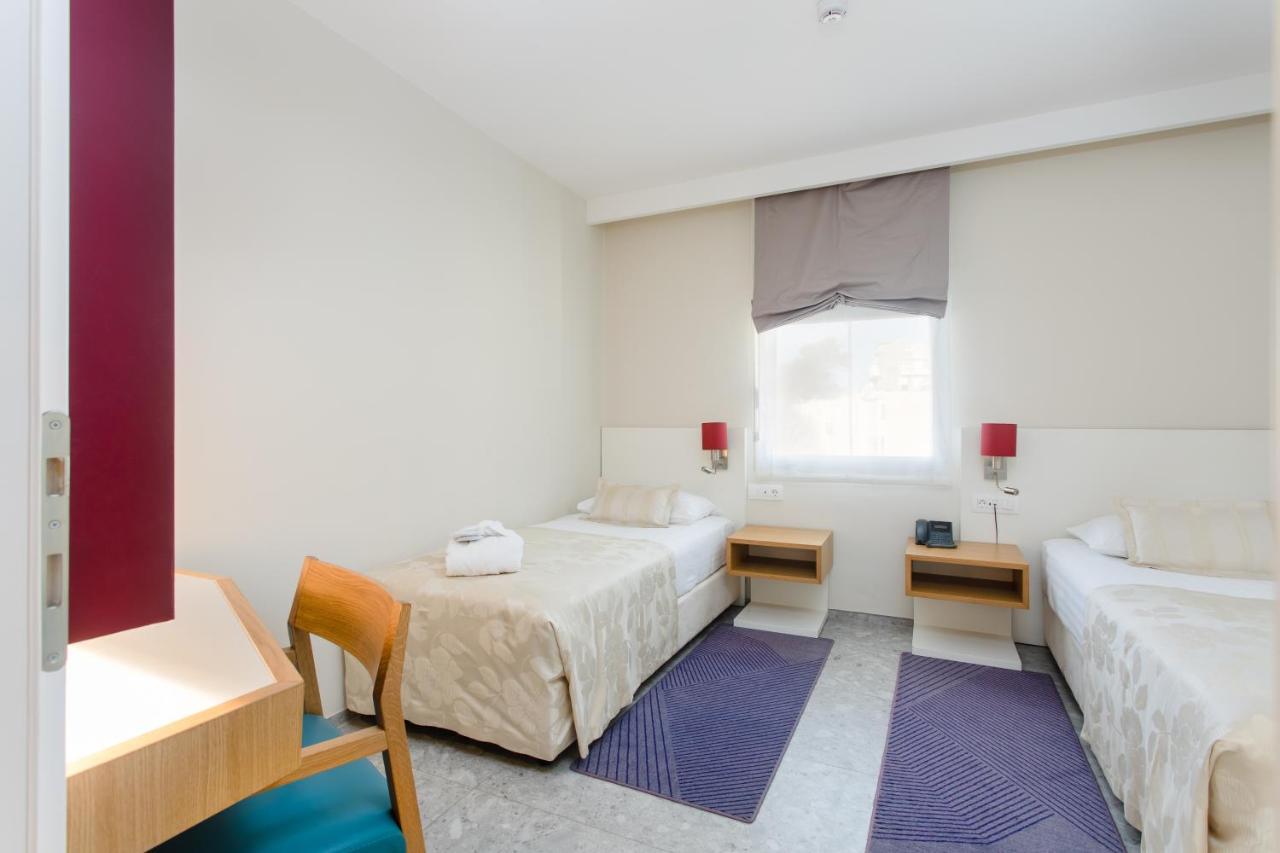 Camera Familiare