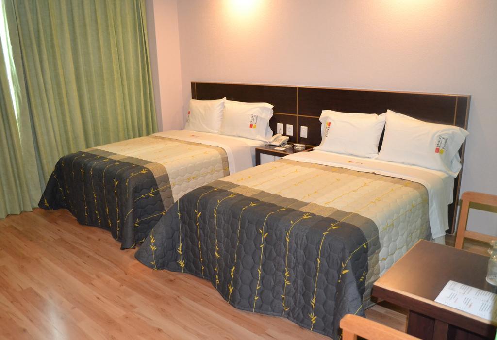 Double Room with Two Double Beds,112580886:JPEG