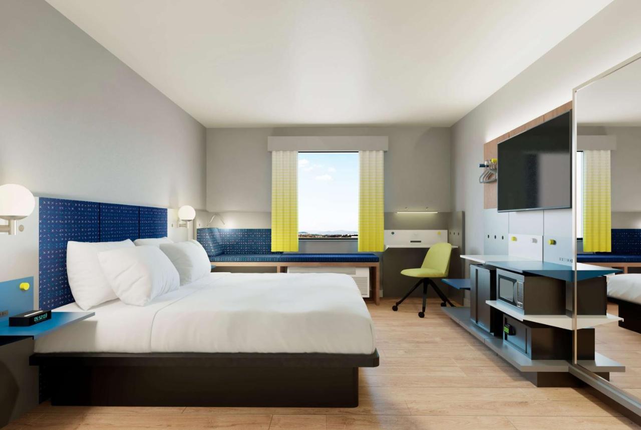 King Suite - Hearing Impaired Access/Non-Smoking