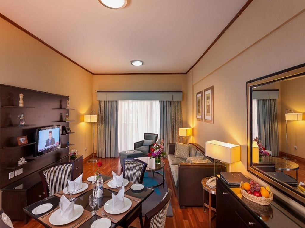 One Bedroom Apartment King