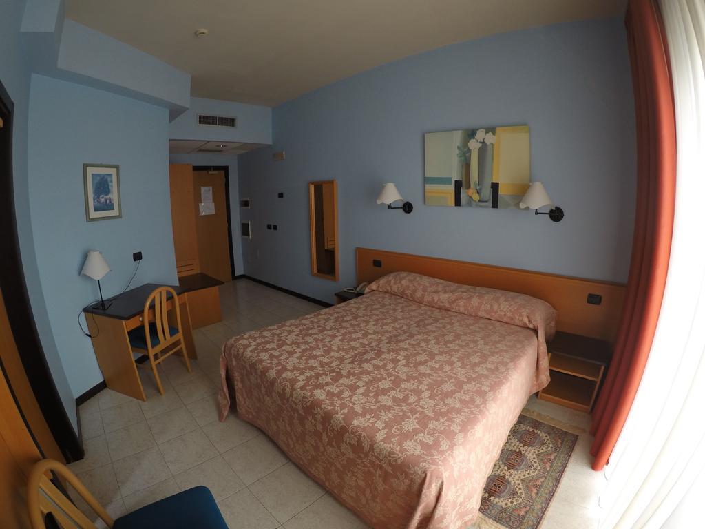 Deluxe Double or Twin Room with Balcony