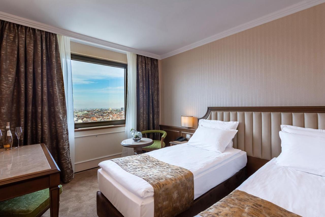 Classic Twin Room High Floor,1434204712:JPEG