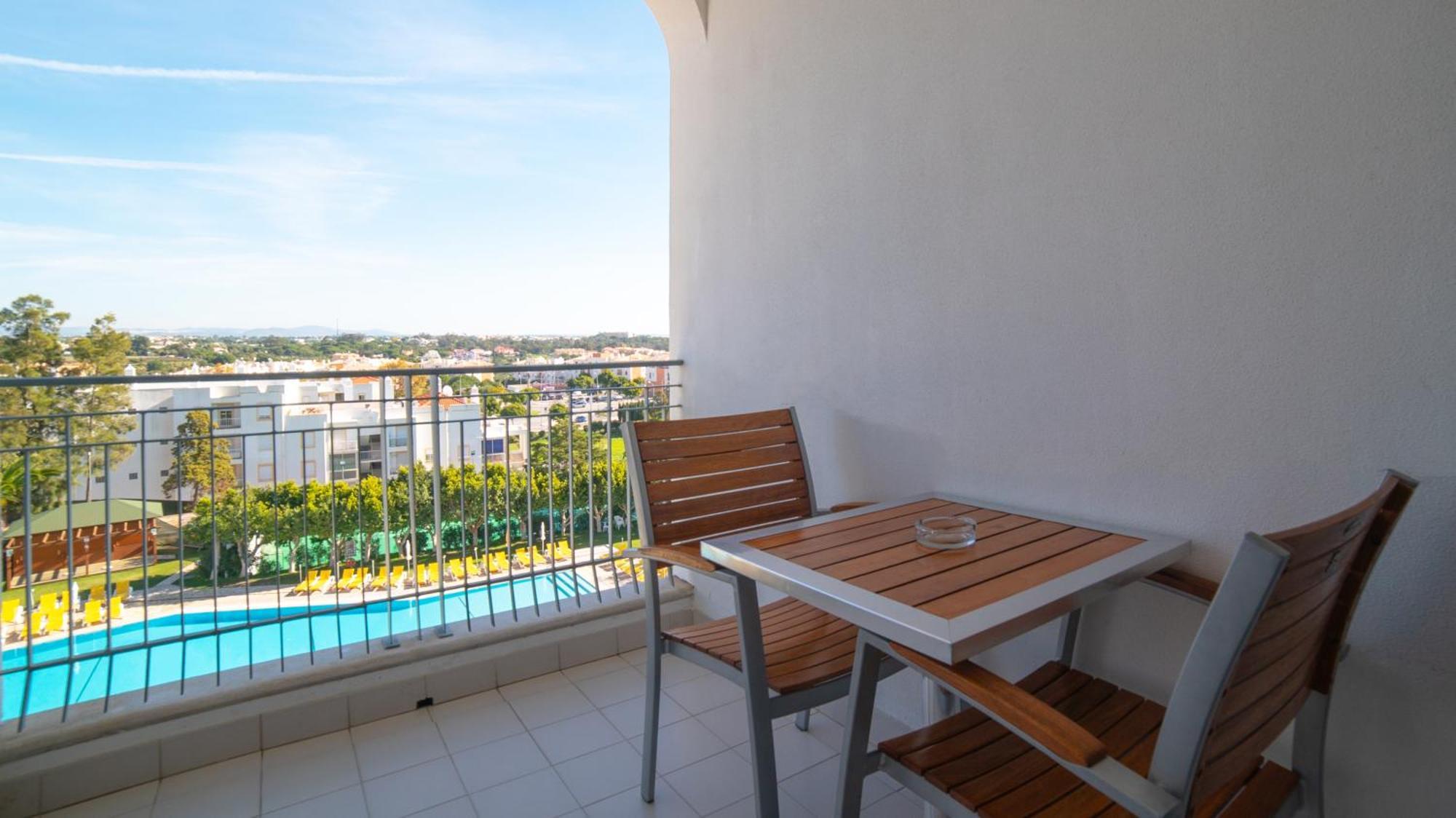 One-Bedroom Apartment with Pool View