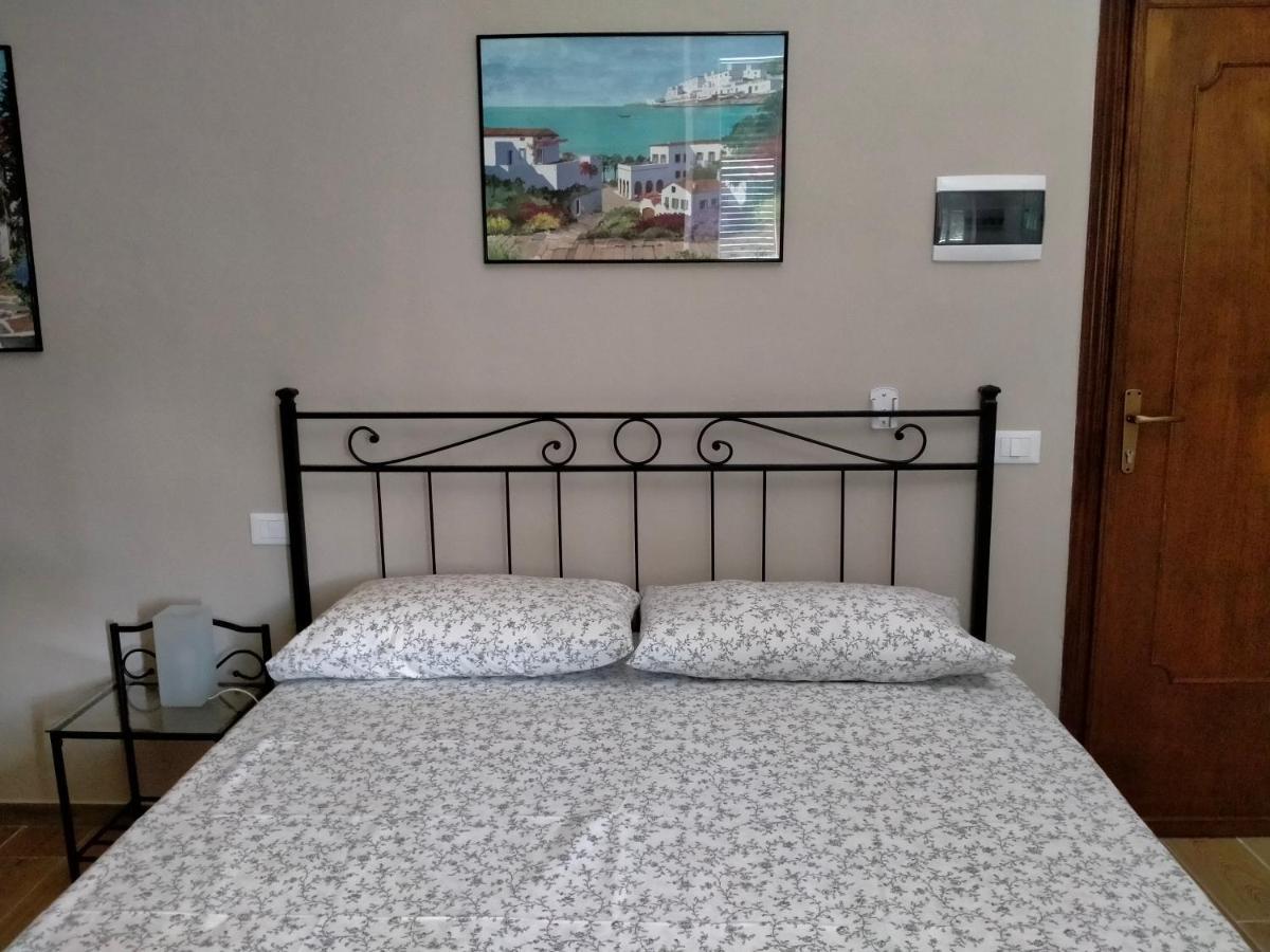 Double Room with Private External Bathroom