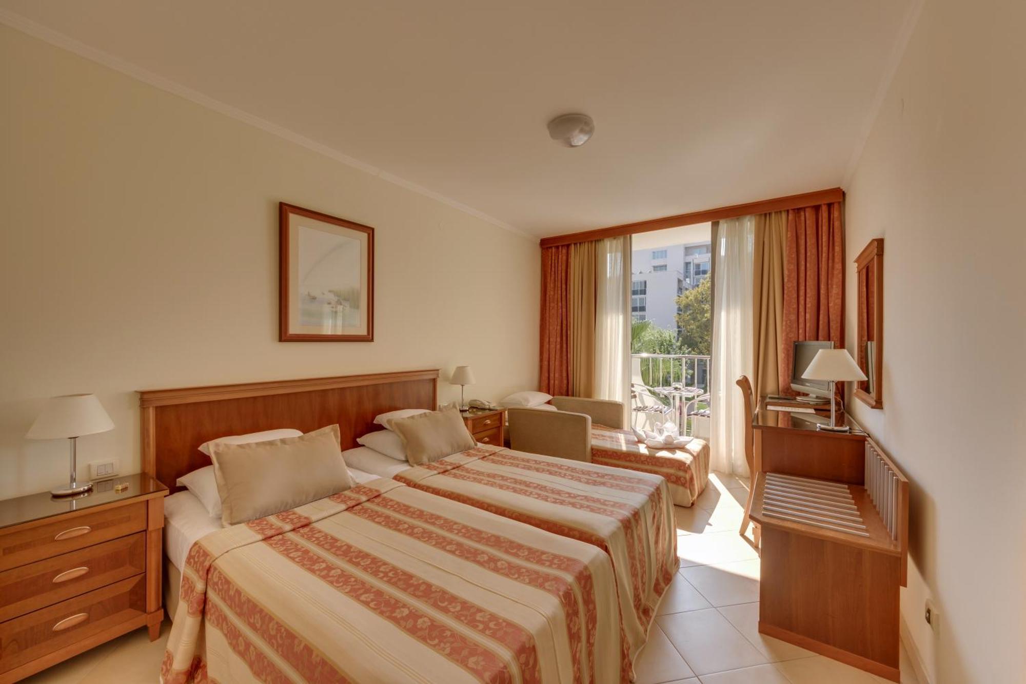 Double or Twin Room Balcony