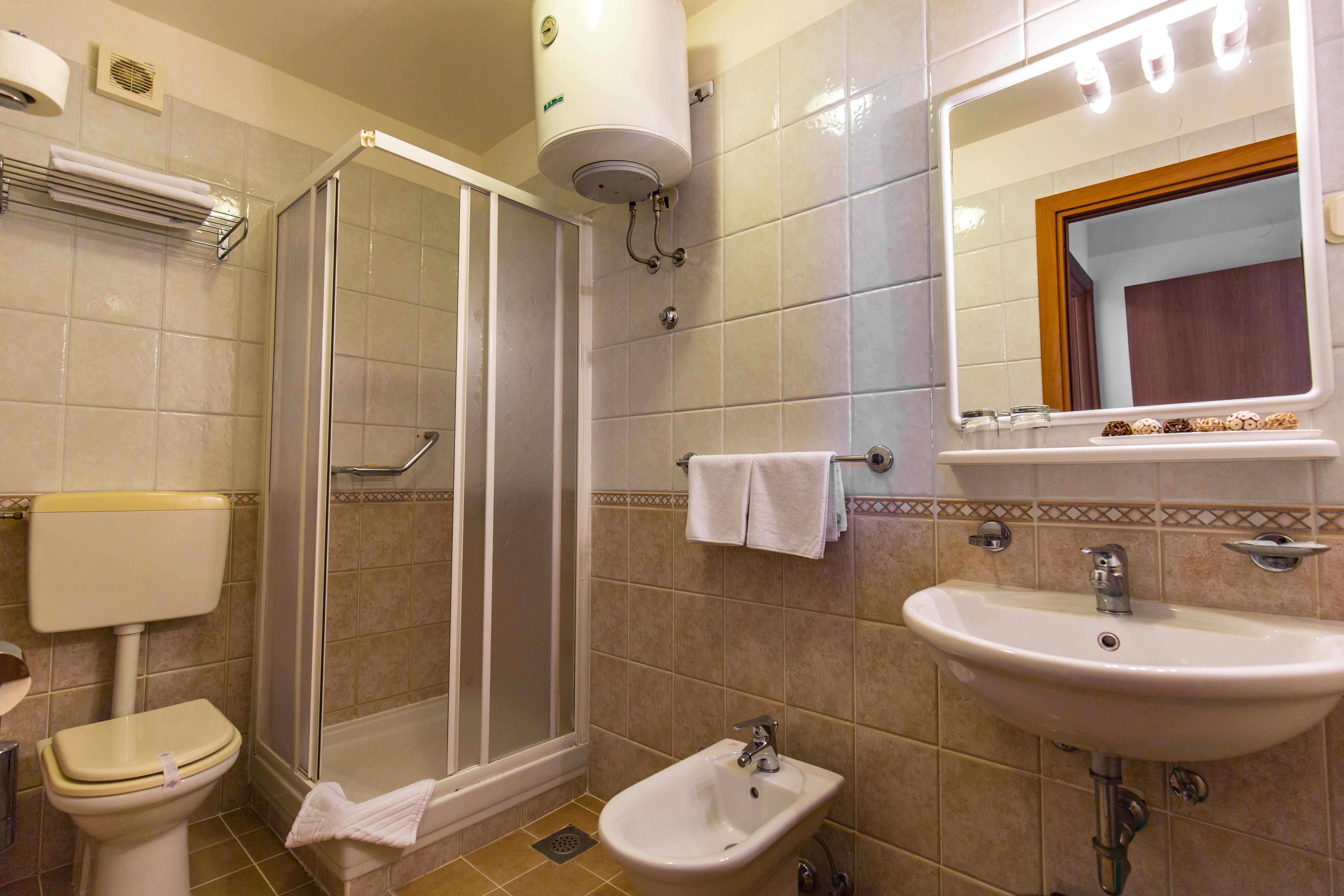 One-Bedroom Apartment with Panoramic Sea View (5 Adults)