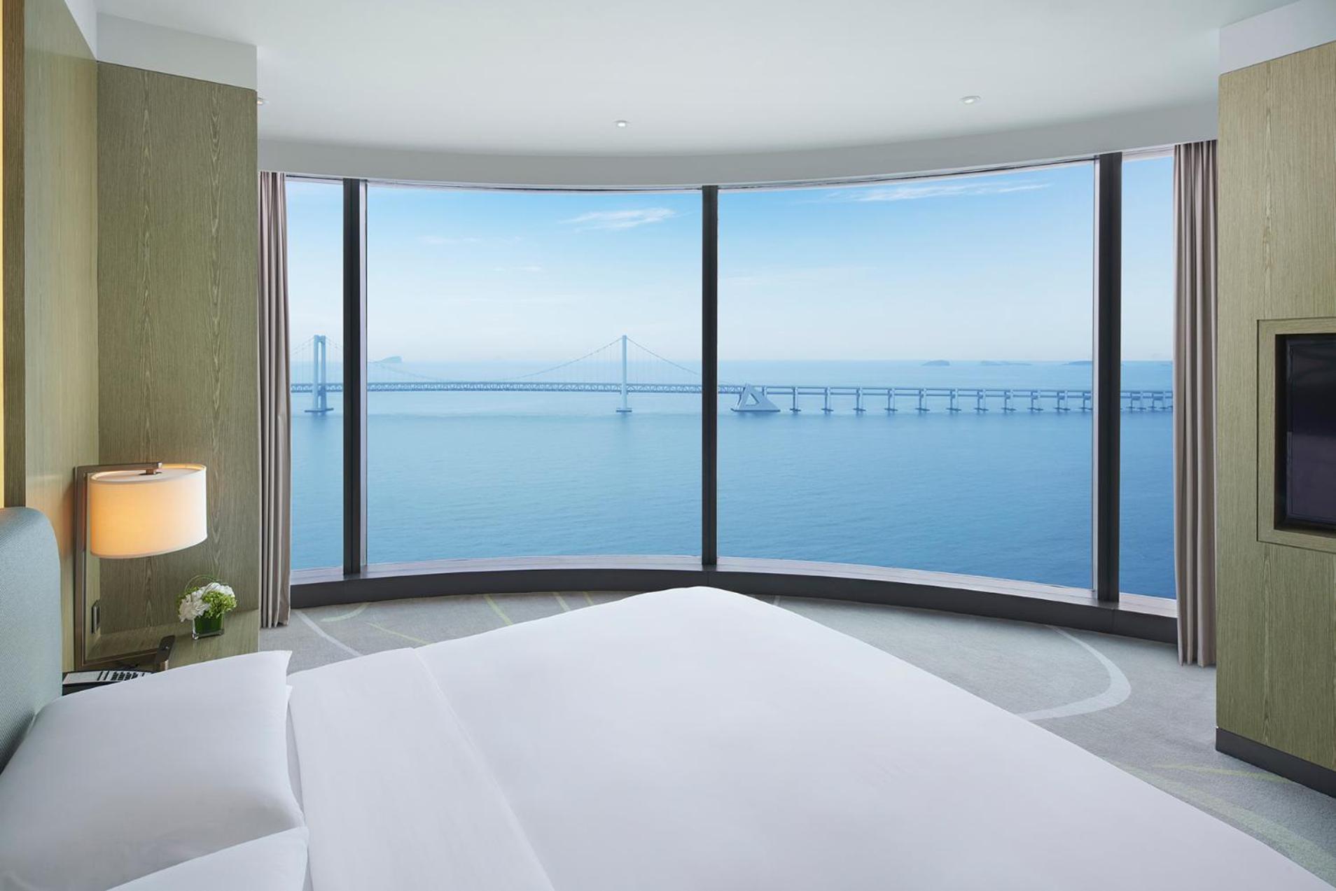 King Suite with Ocean View