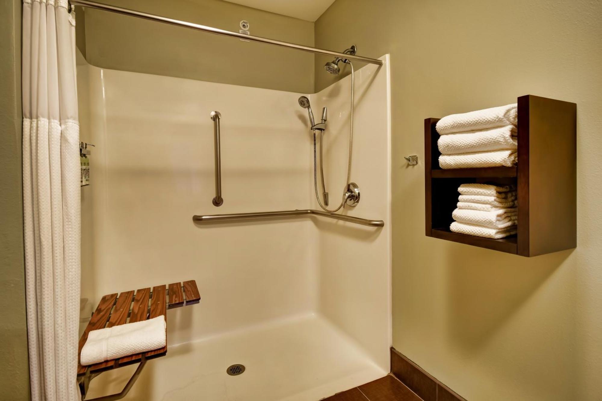 Double Room Mobility Access or Hearing Accessible,1765858082:JPEG