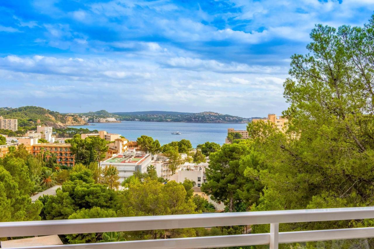 Apartamento de 1 dormitorio con balcón y vistas al mar
