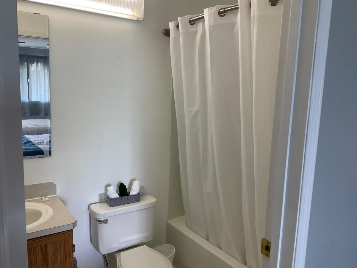 Deluxe Queen Room with Two Queen Beds