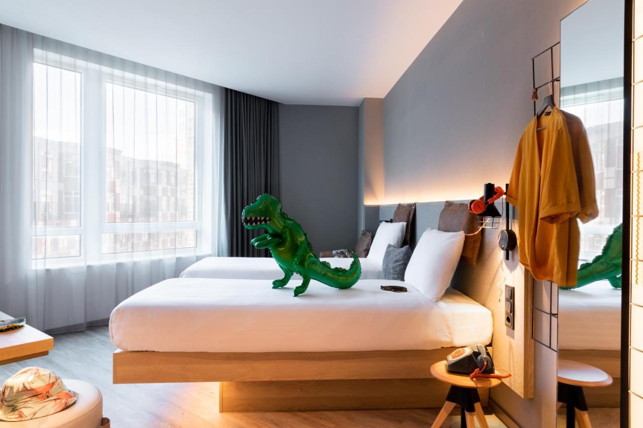 Moxy Twin Room,1300434196:JPEG