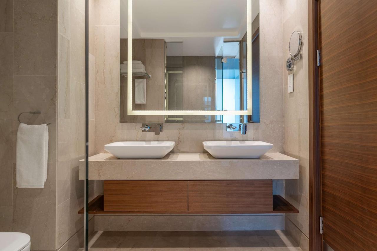 Two-Bedroom Executive Suite Lounge Access