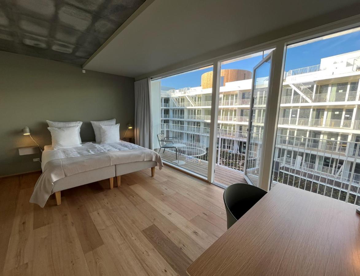 One-Bedroom Apartment,1311263299:JPEG