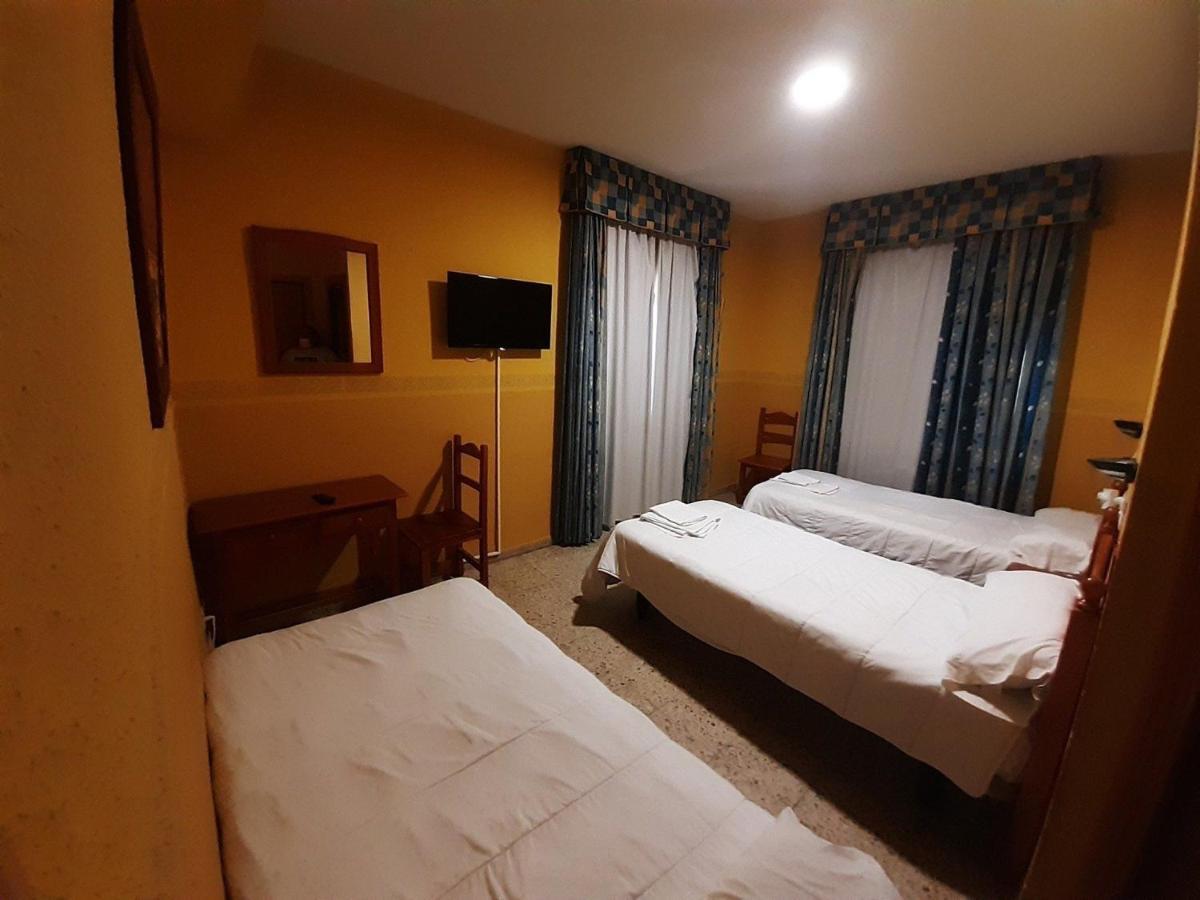 Driepersoonskamer met Eigen Badkamer