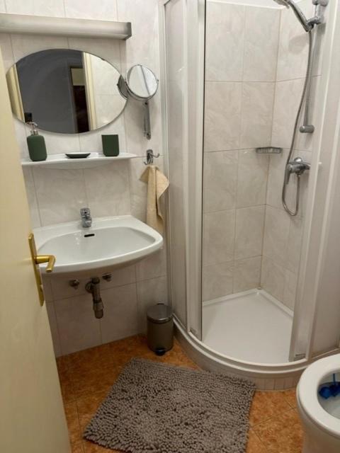 Doppelzimmer (1 Erwachsener + 1 Kind) 2