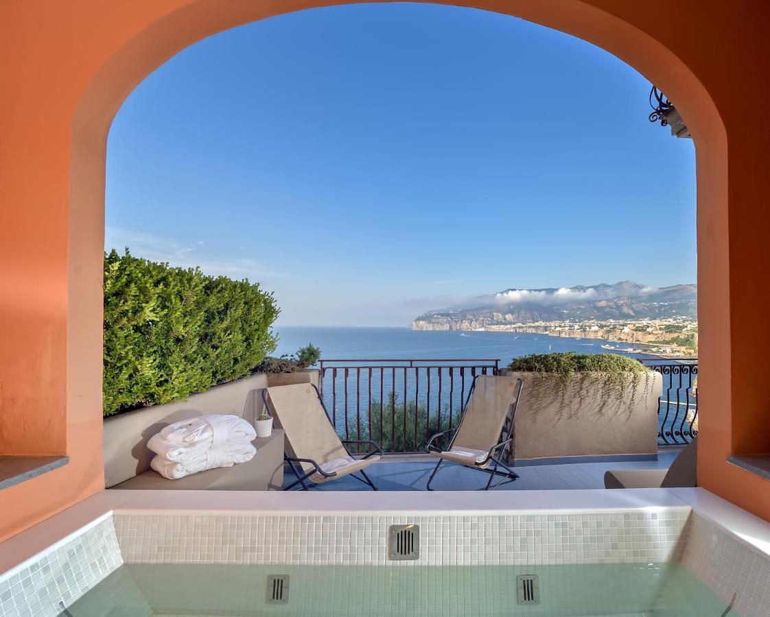 Suite Deluxe con terraza y vistas al mar