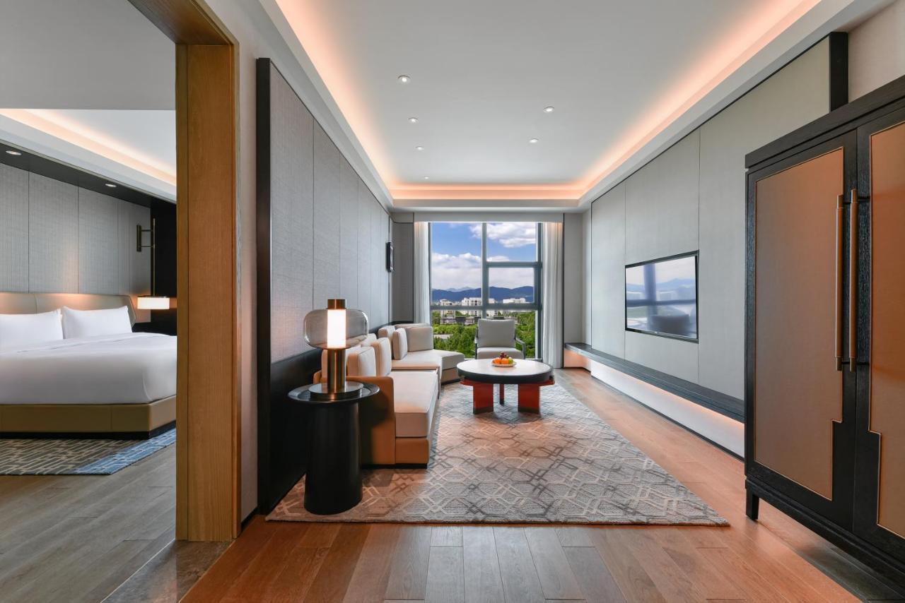 Deluxe Family Suite