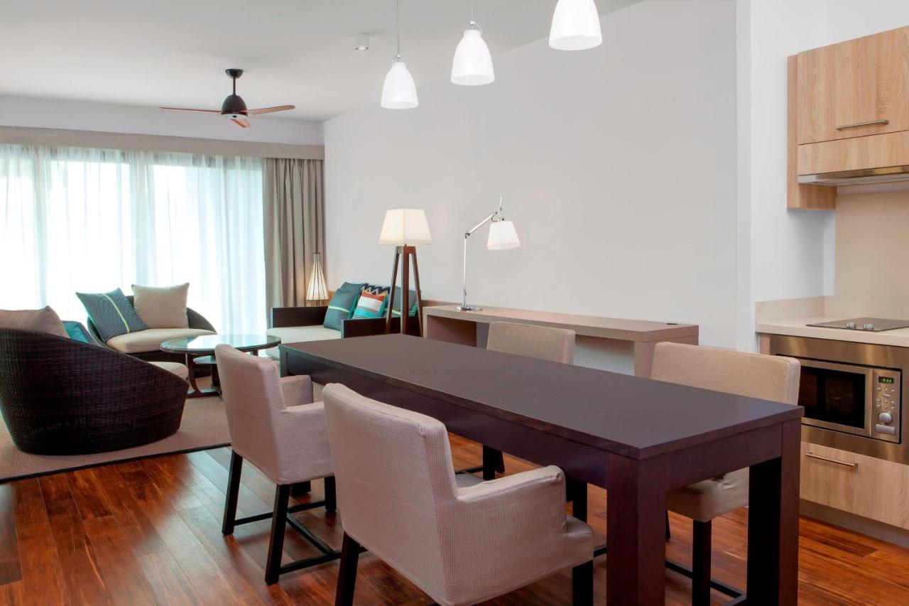 1 Bedroom Suite, 1 King, Sofa Bed, Garden View, Balcony,1162985037:JPEG