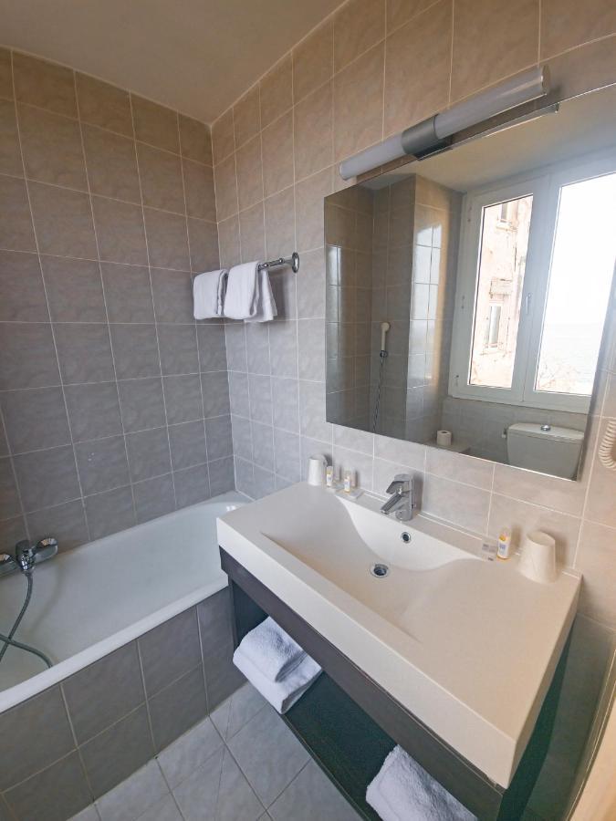 Comfort Triple Room with Sea View,1714174222:JPEG