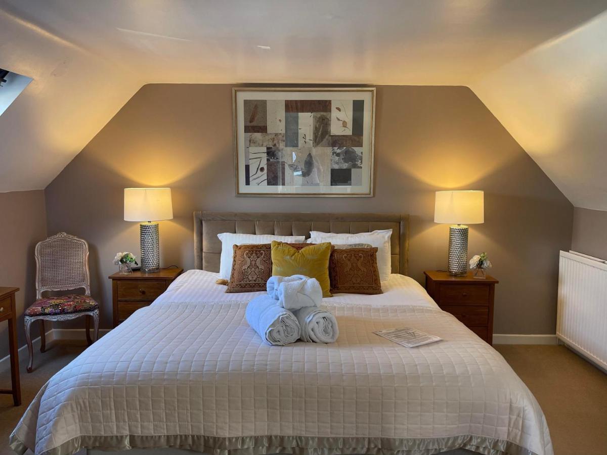 Deluxe King Suite