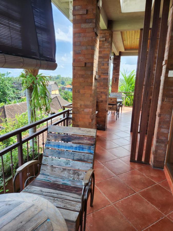 Quarto Triplo Superior