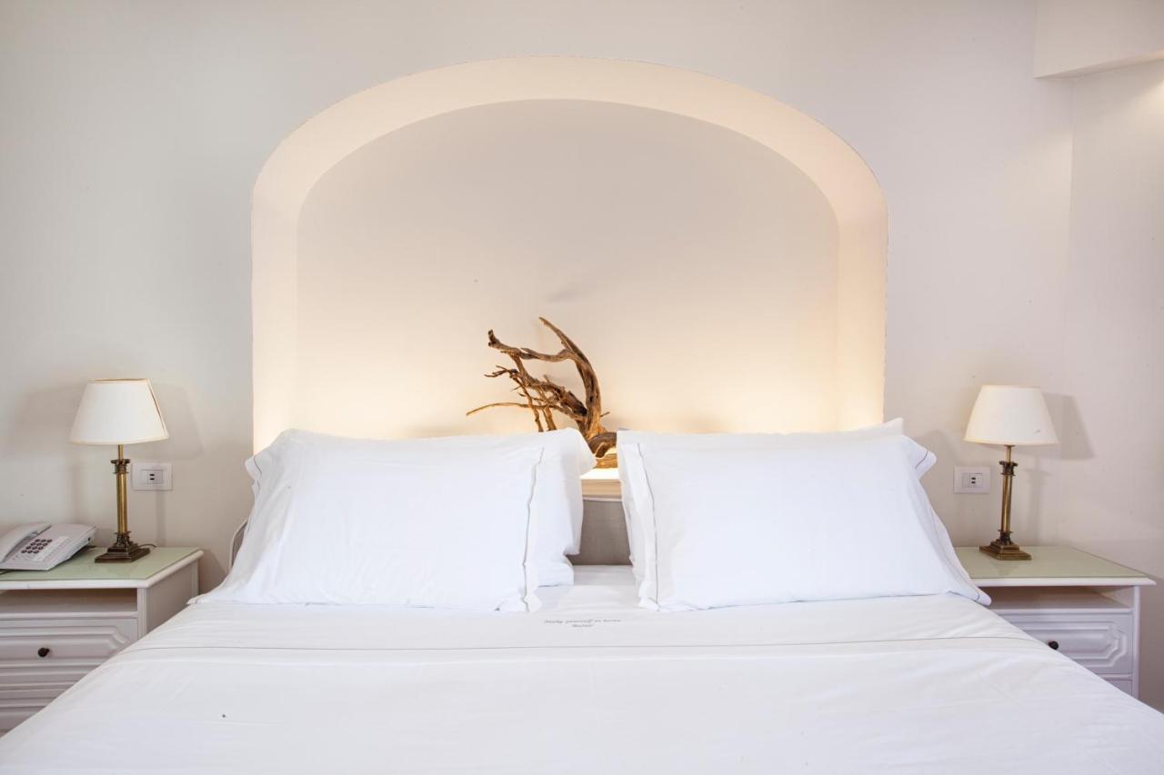 Habitación Doble Confort con balcón y vistas al mar