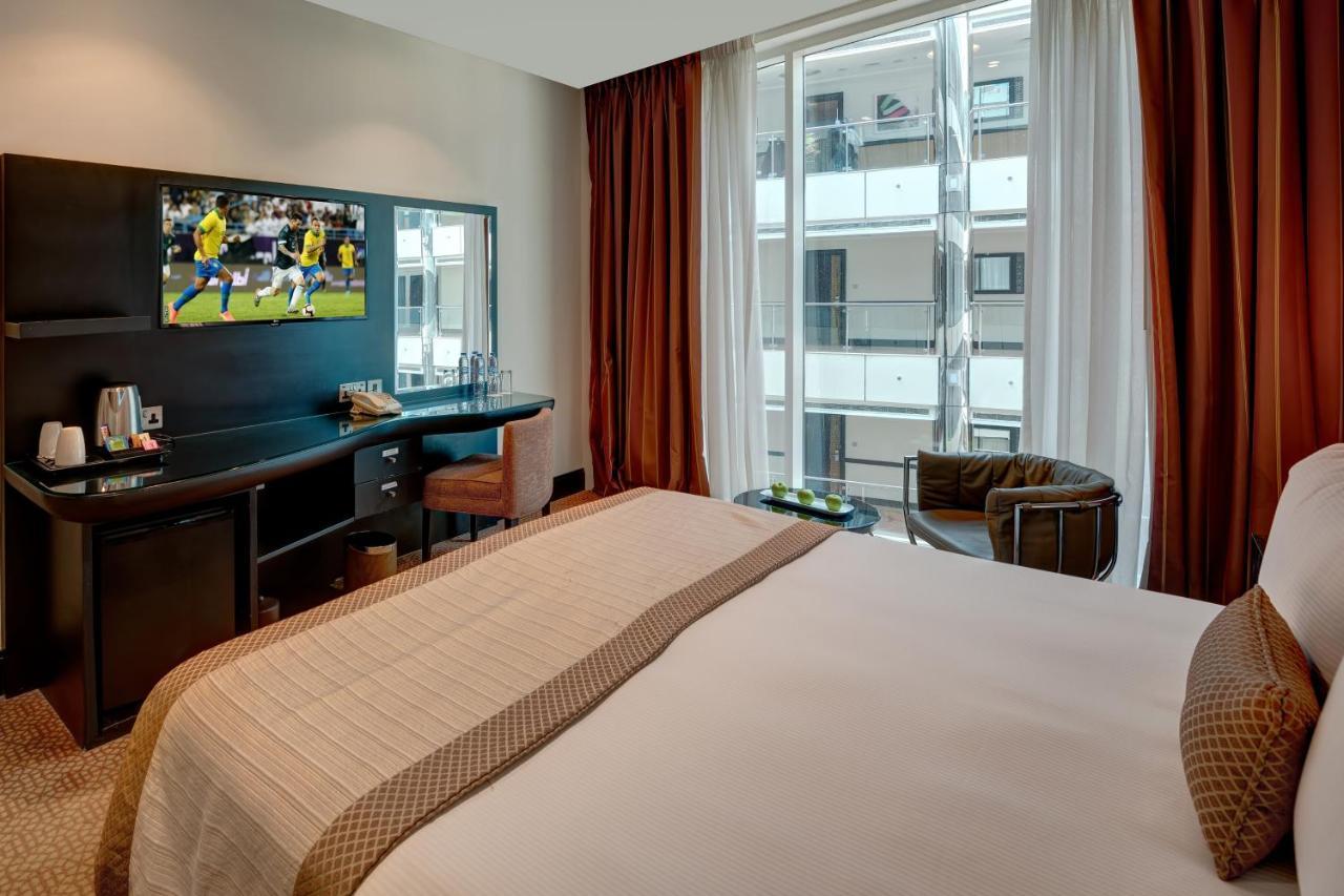 Standard King Room with Atrium View