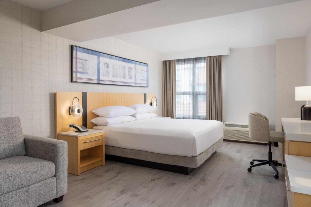 Deluxe King Room,1418826855:JPEG