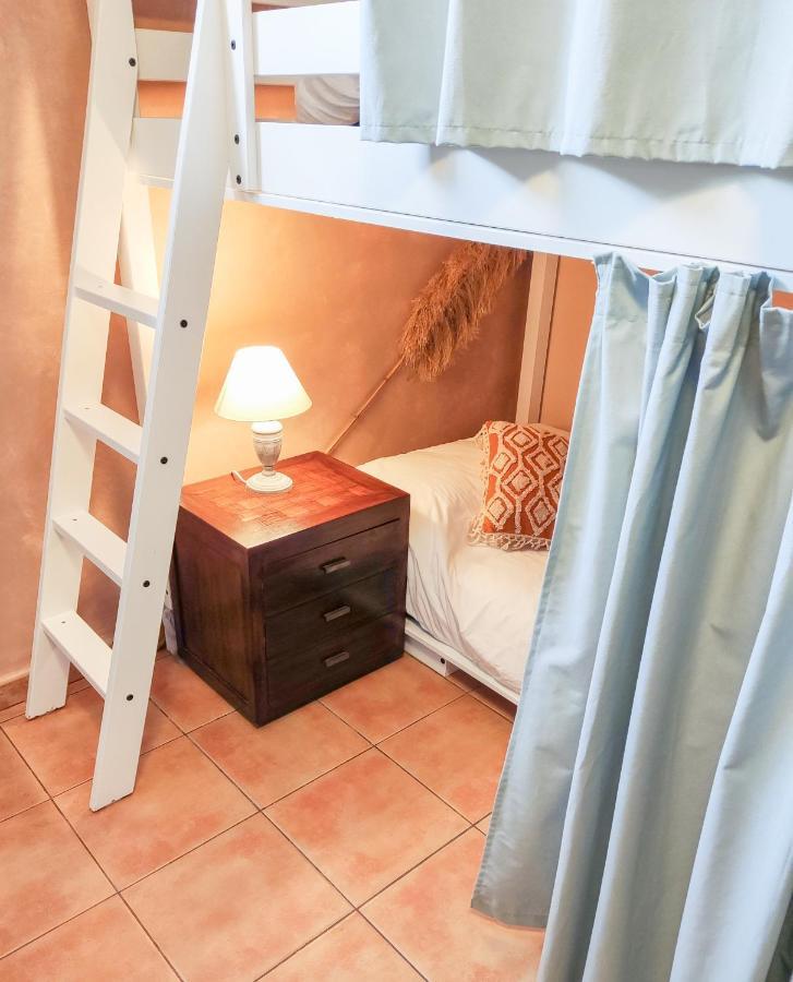 Bett im gemischten 6-Bett-Schlafsaal