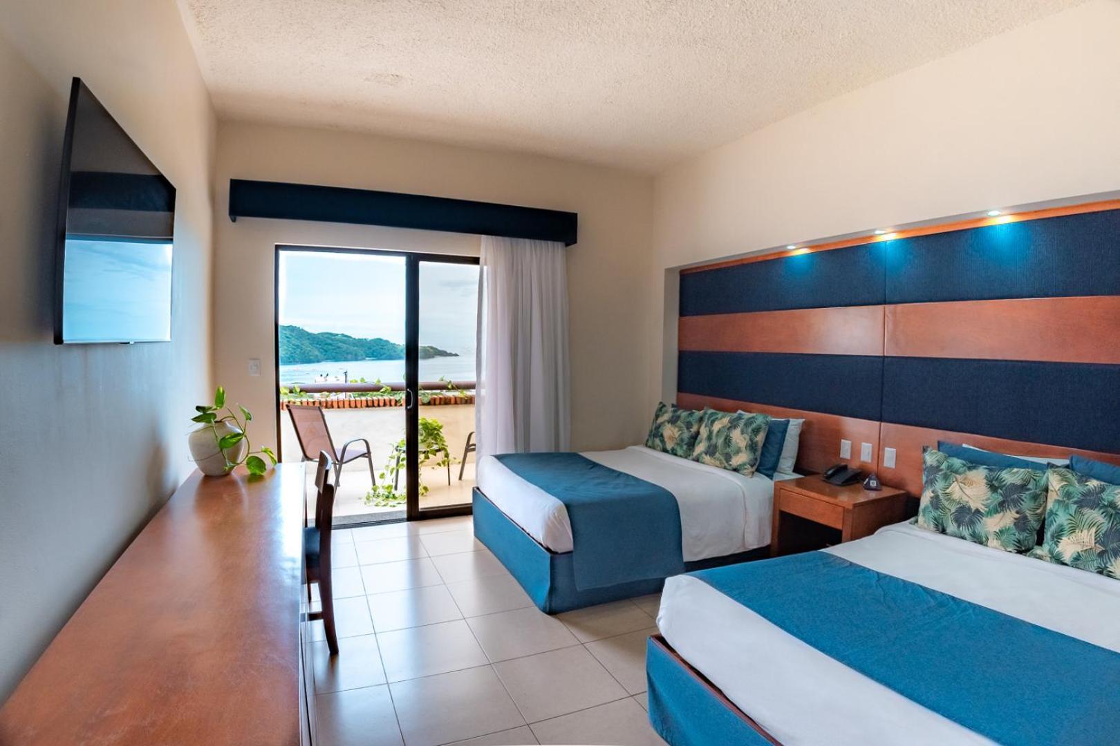 Deluxe Room 2 Queen Beds