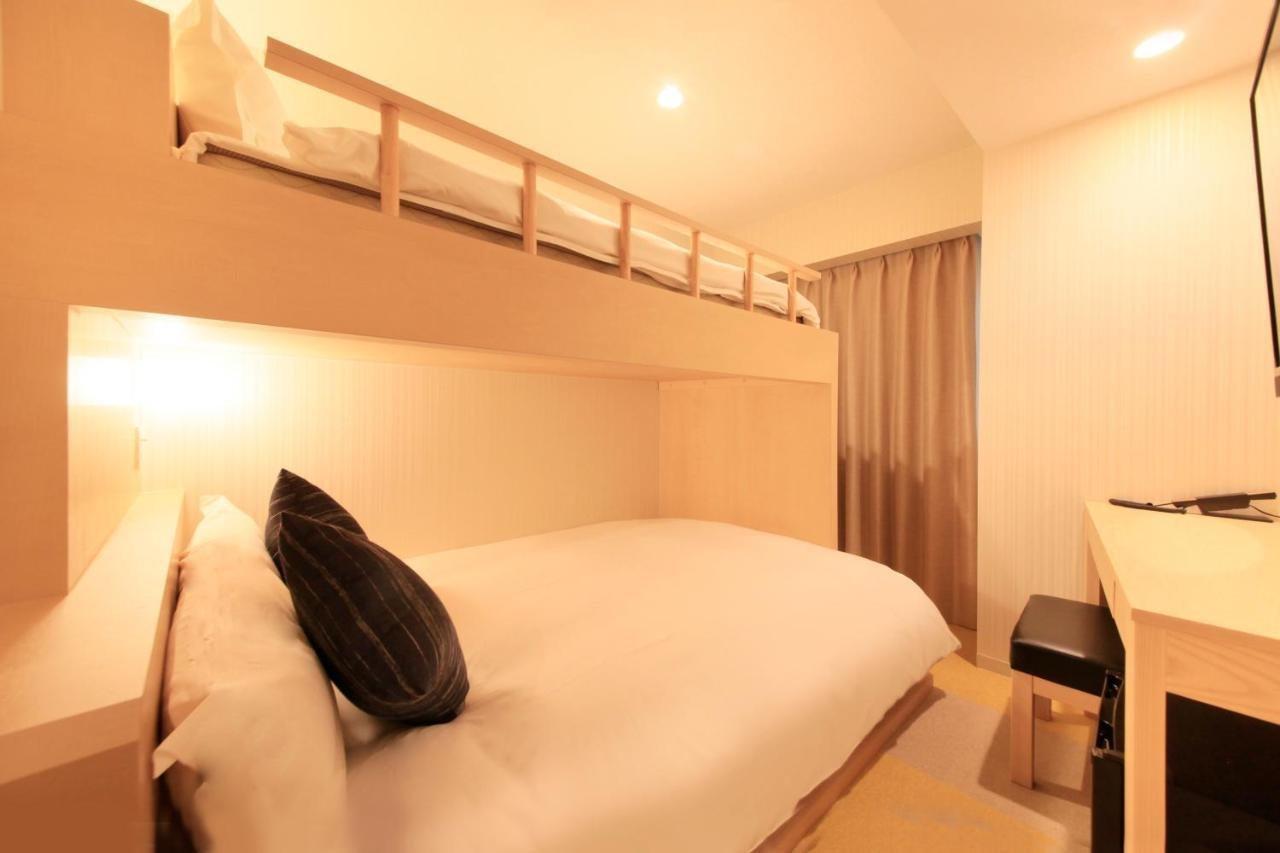 Two Adjacent Double Rooms - Non-Smoking