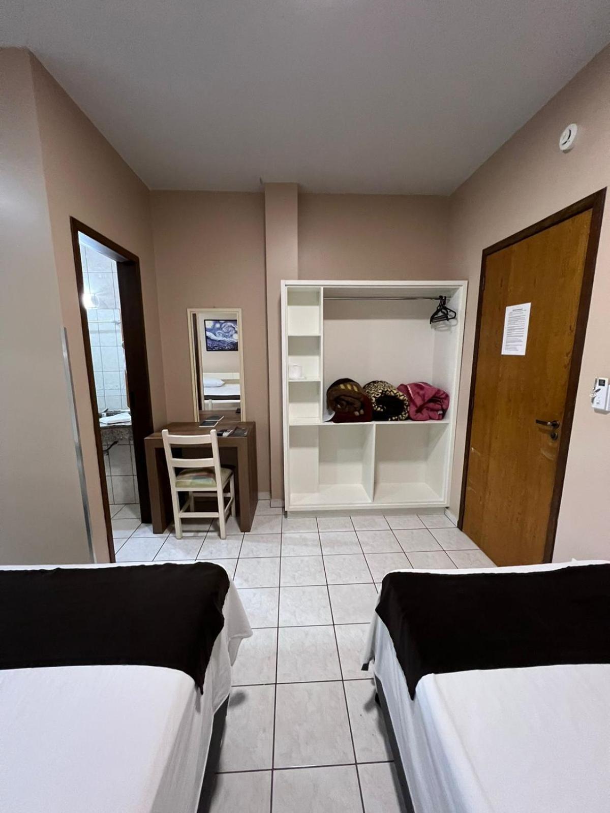 Standard Suite,1499070220:JPEG