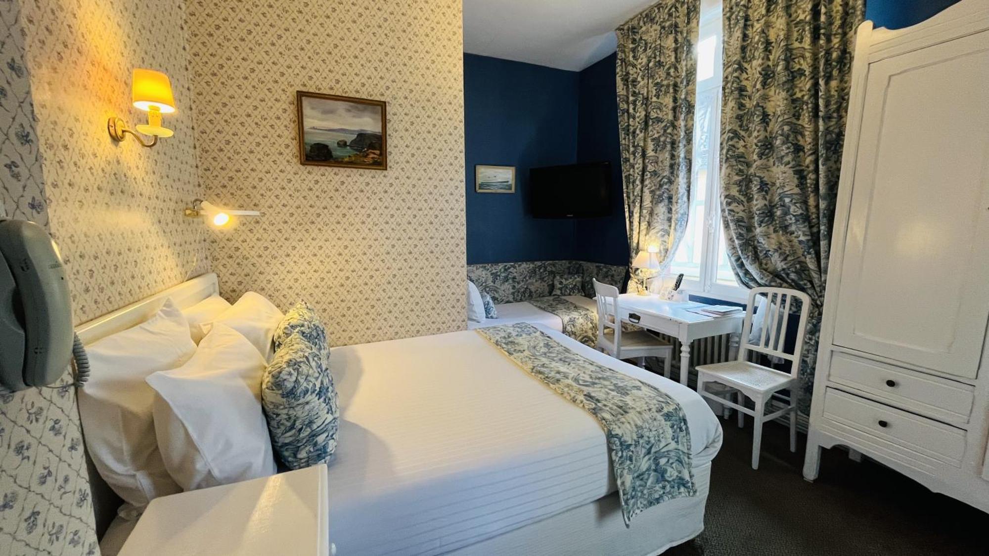 Double or Twin Room Street View
