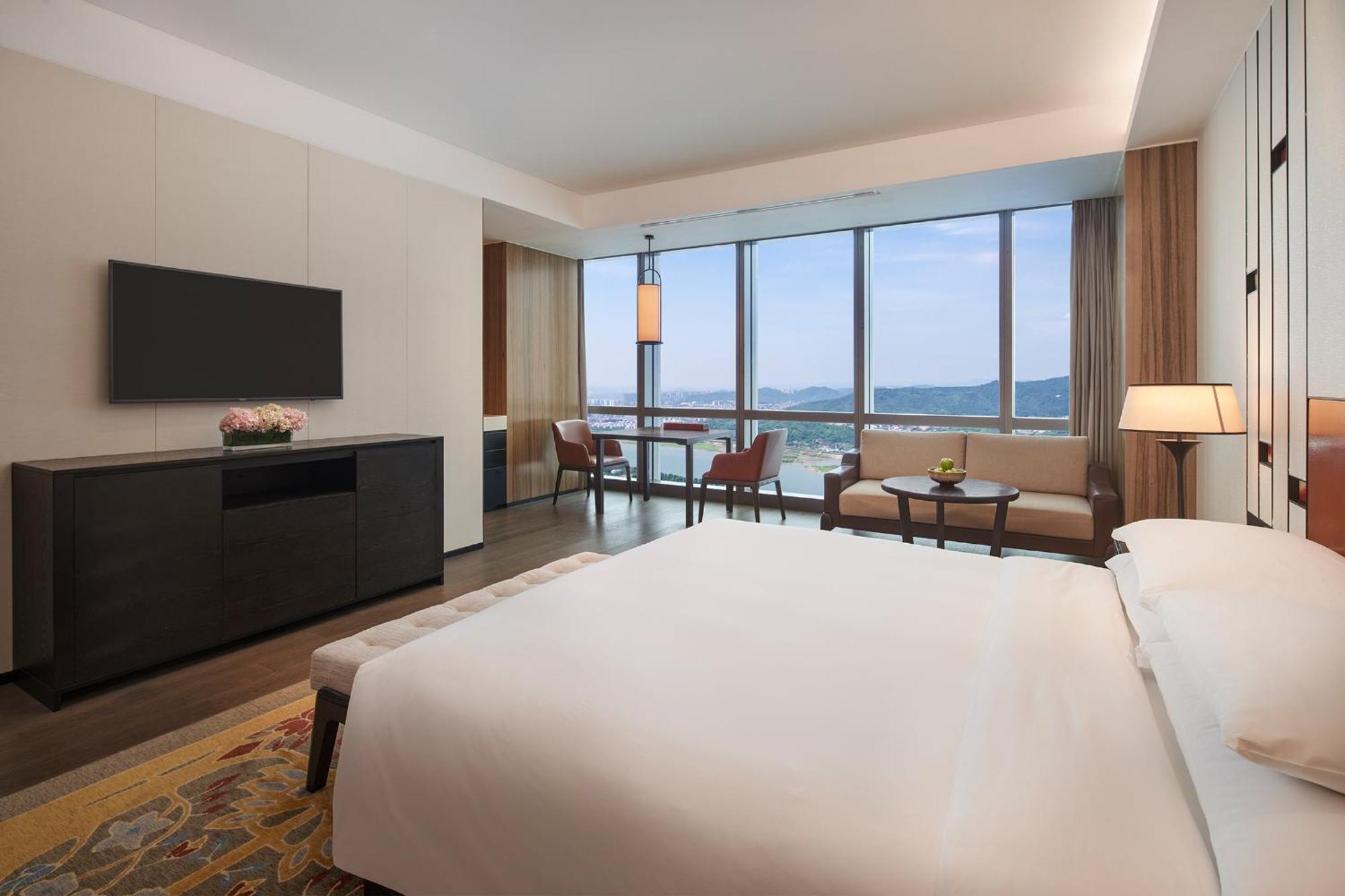 Grand Deluxe King Room River View,1415792298:JPEG