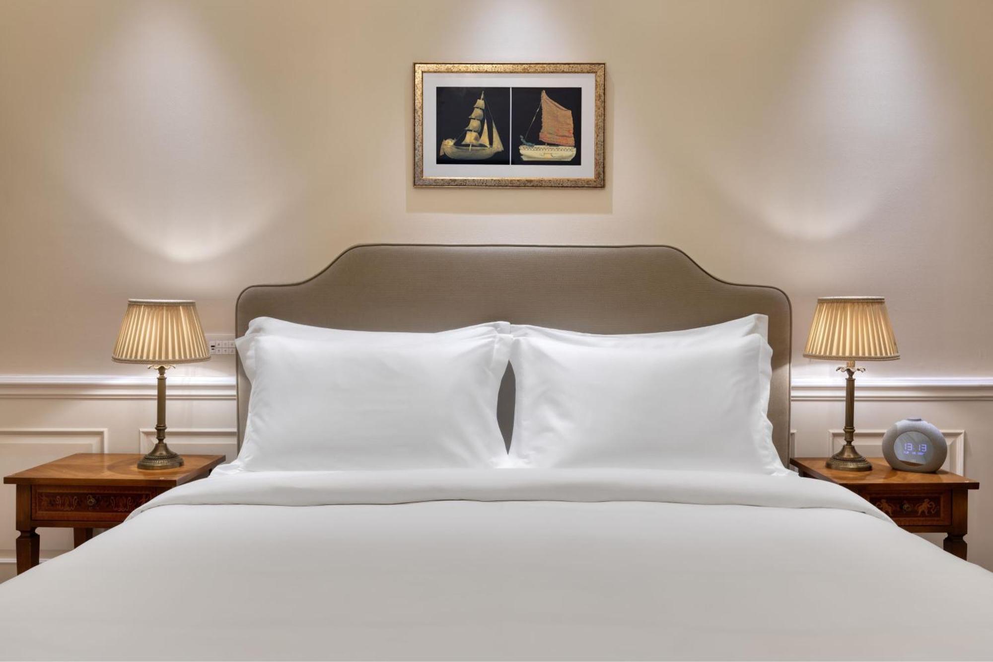 Quarto Clássico com 1 Cama King-size e Vista Pátio