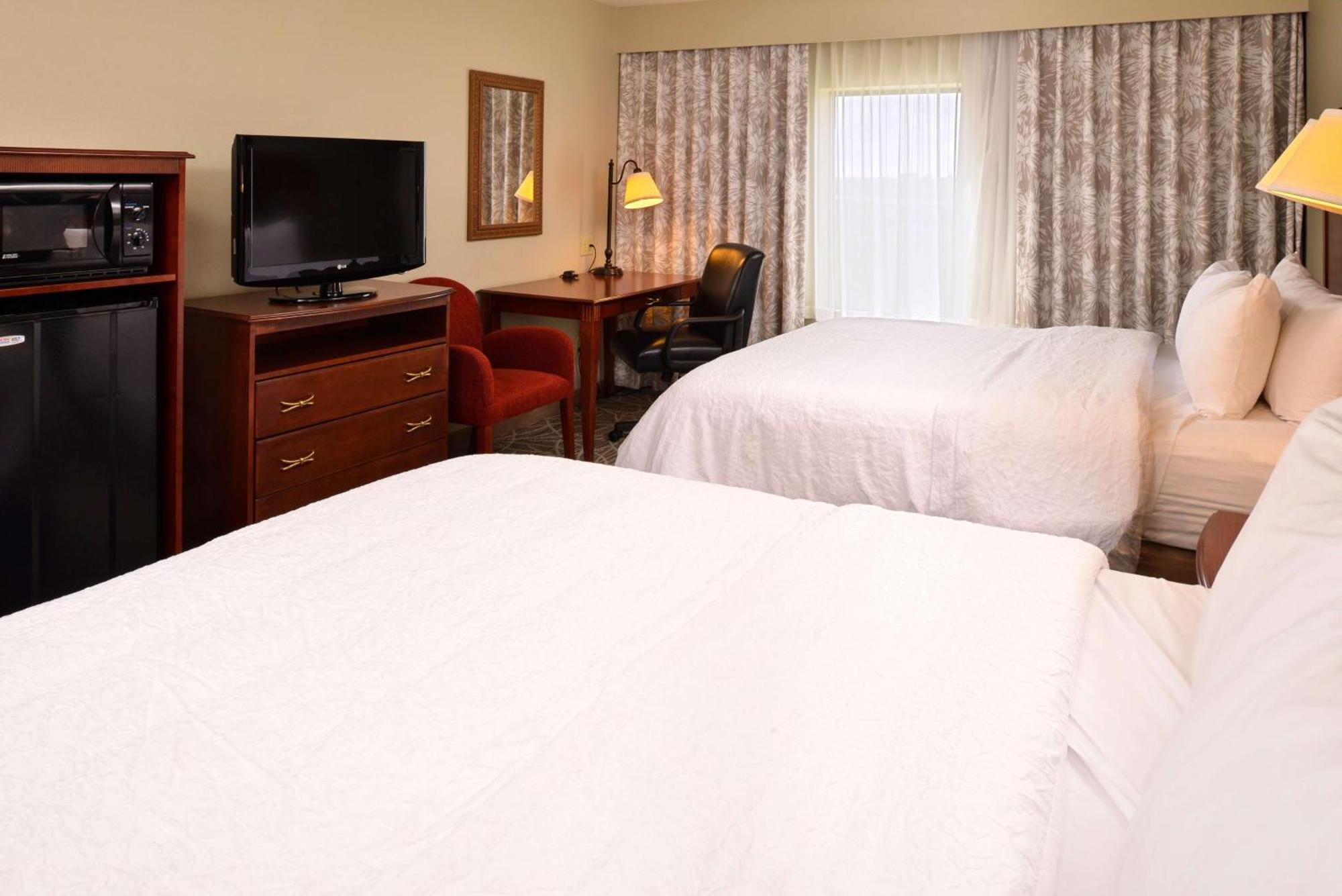 Room with Two Queen Beds - Non-Smoking
