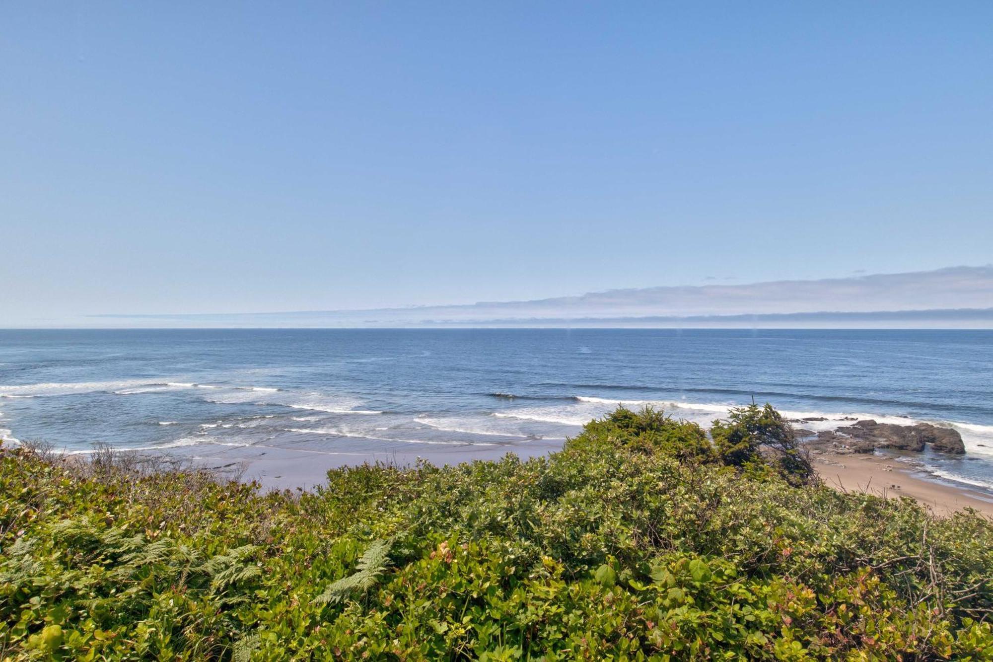 1 Queen studio with kitchen, Ocean View,1593786373:JPEG