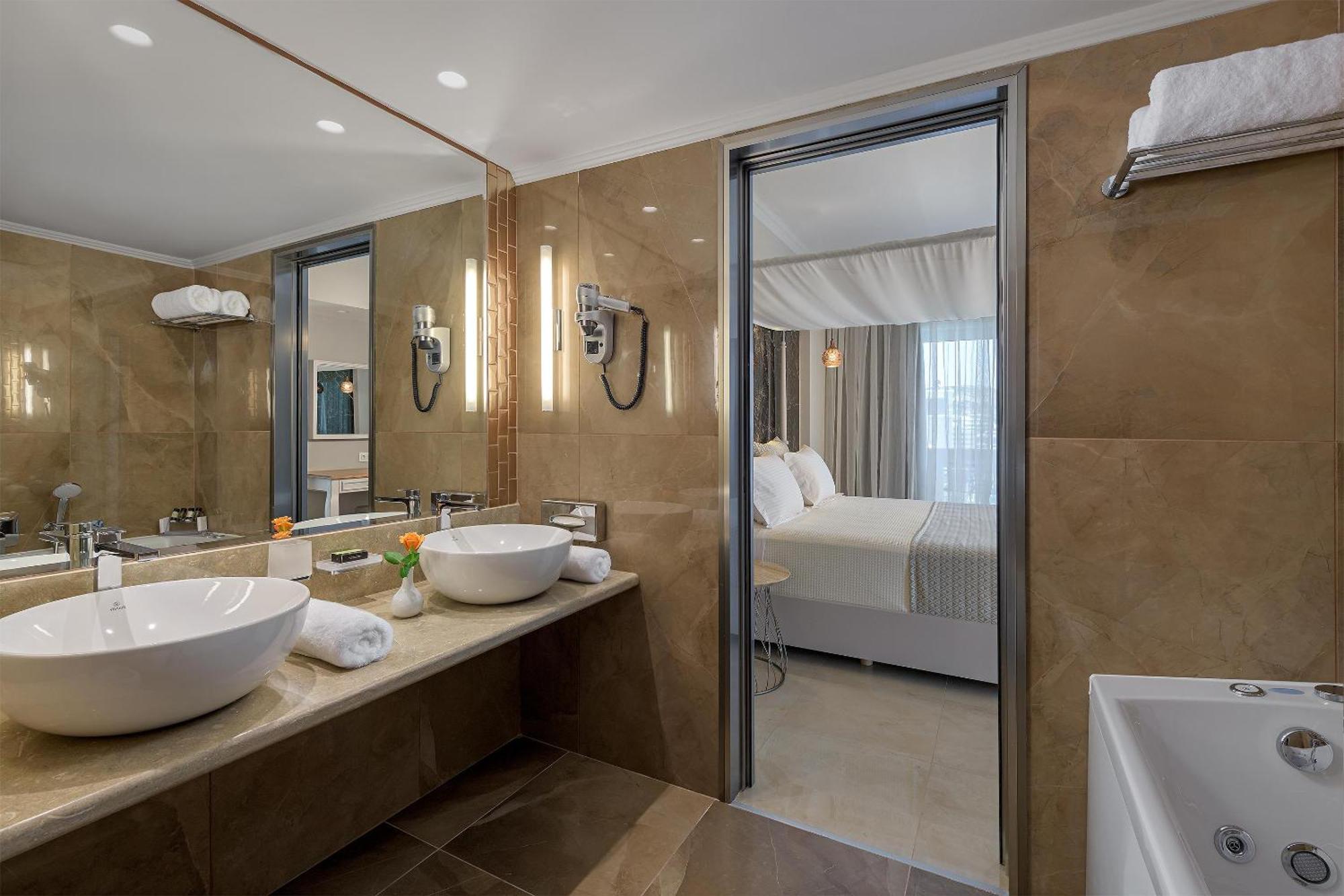 Suite with Sea View