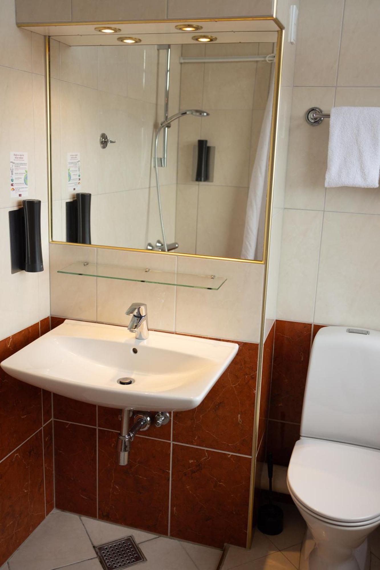 Double or Twin Room with Extra Bed