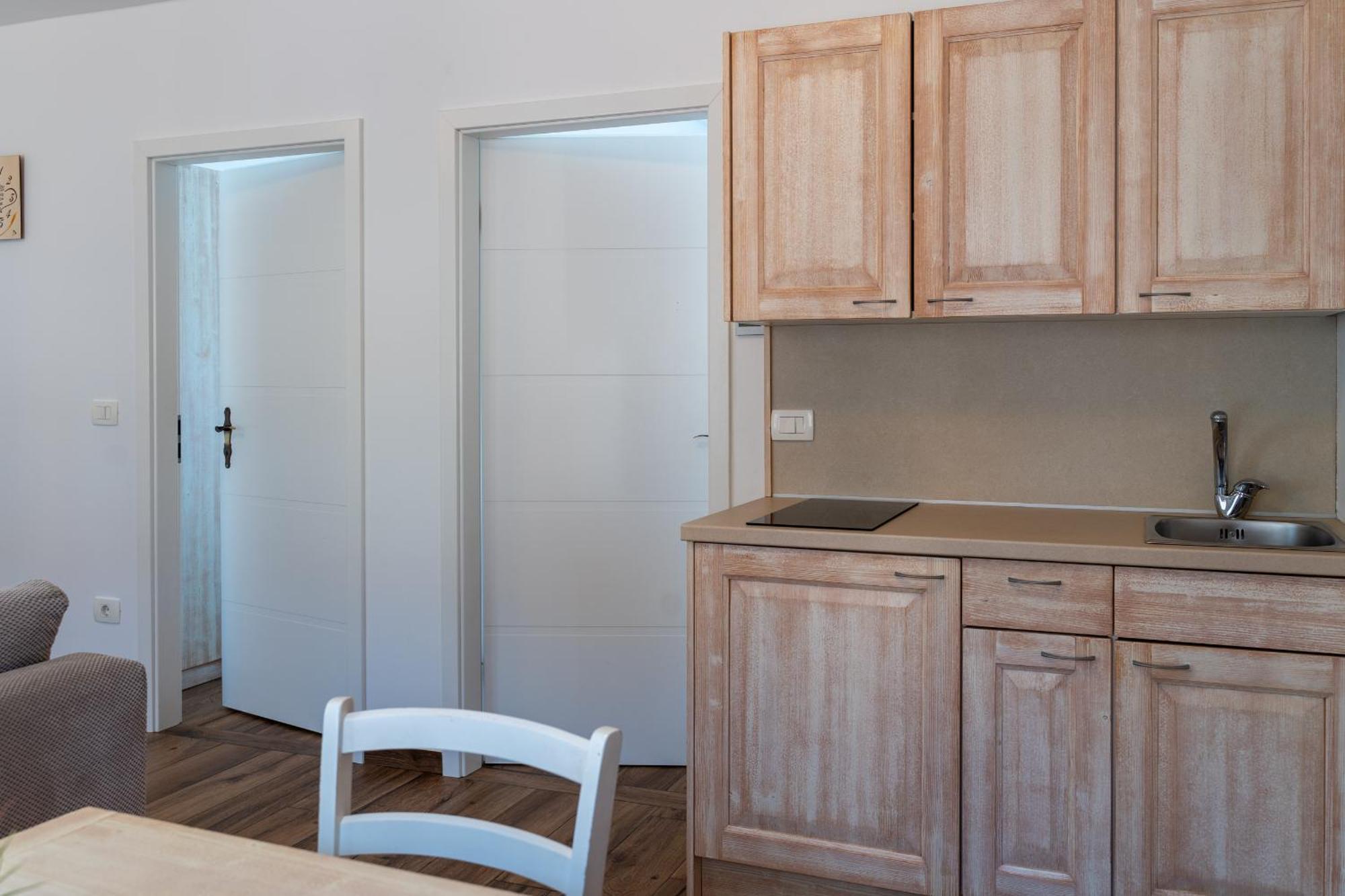 Two-Bedroom Apartment,1585461814:JPEG