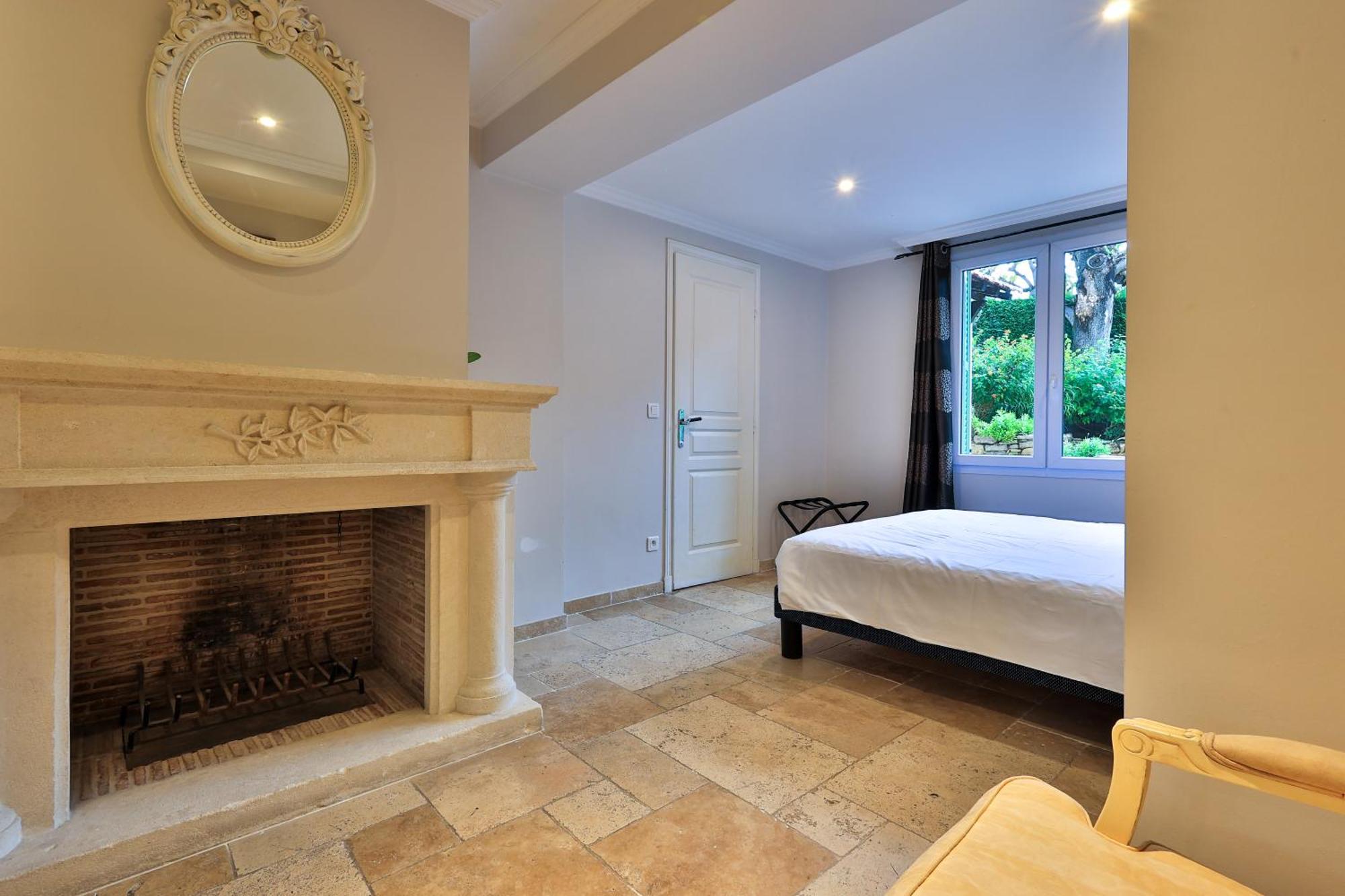 Deluxe one bedroom Juan les Pins