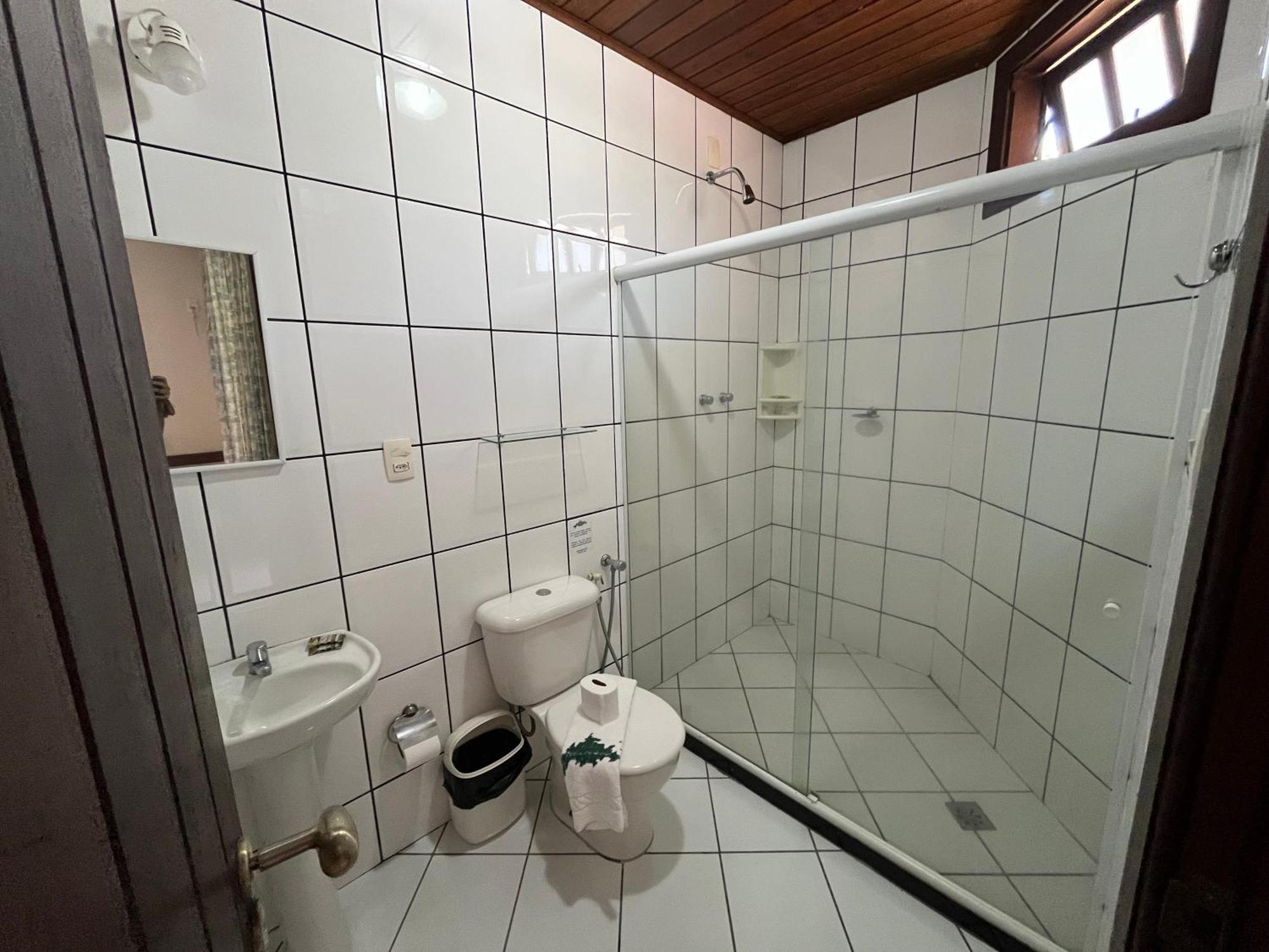 Quarto Triplo com Varanda