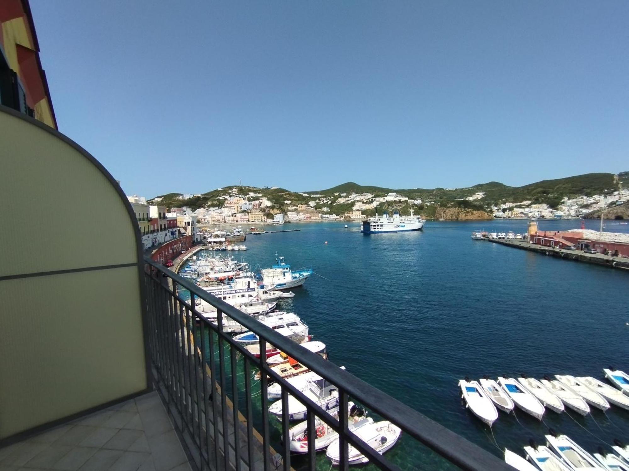 Double or Twin Room Sea View,1715682579:JPEG