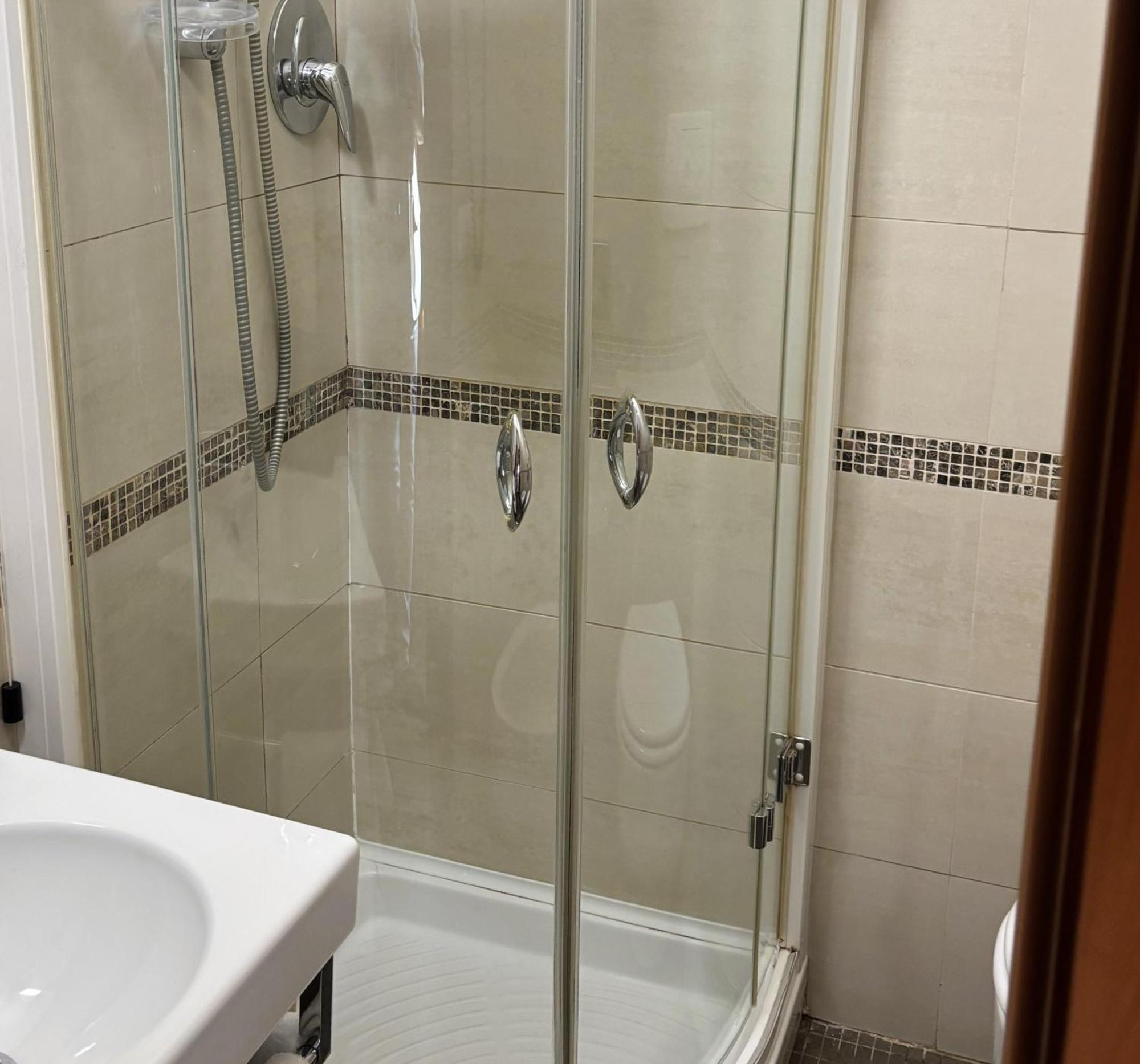 Small Double Room,1620981480:JPEG
