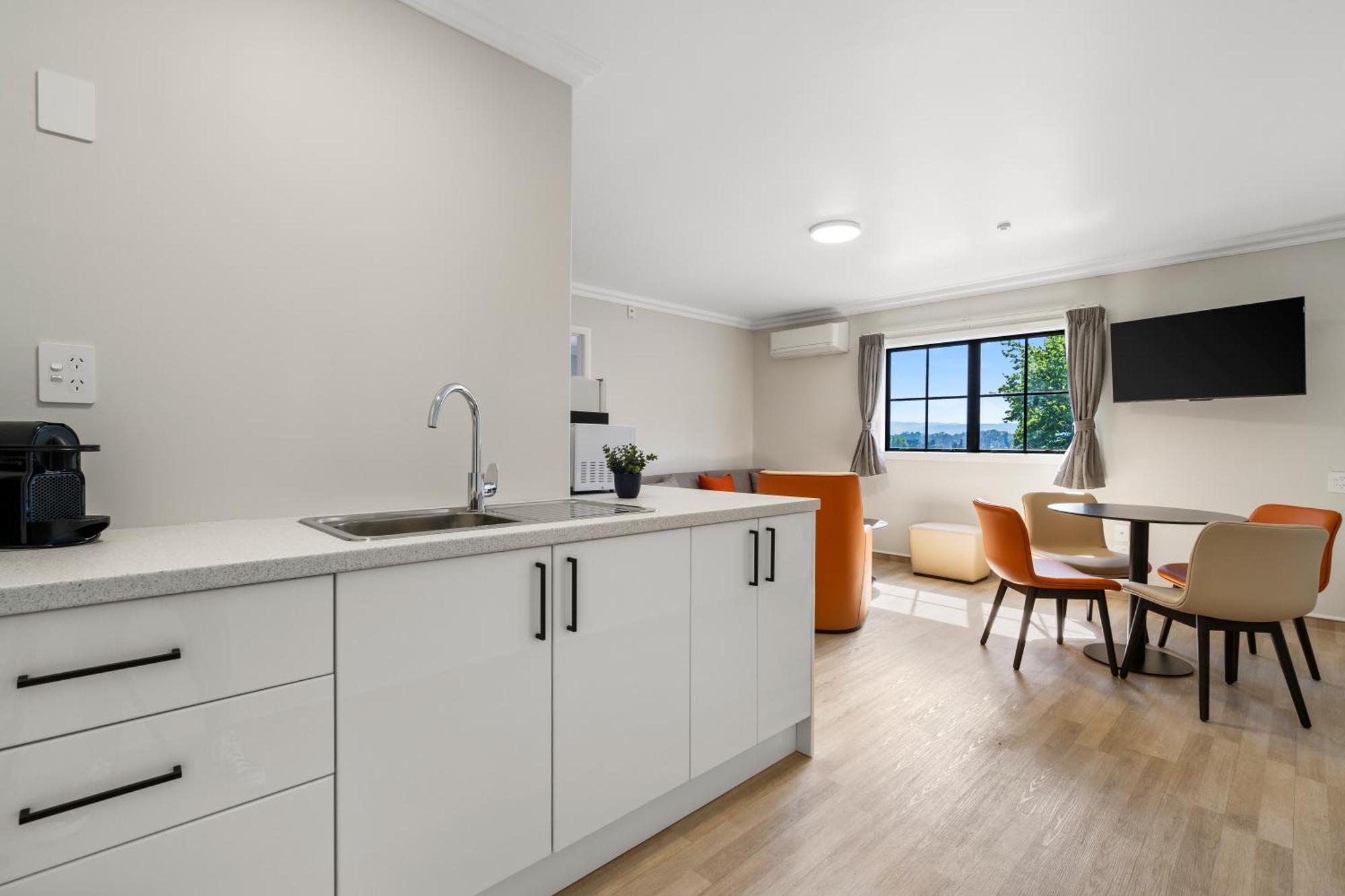 Two-Bedroom Suite,1646904884:JPEG