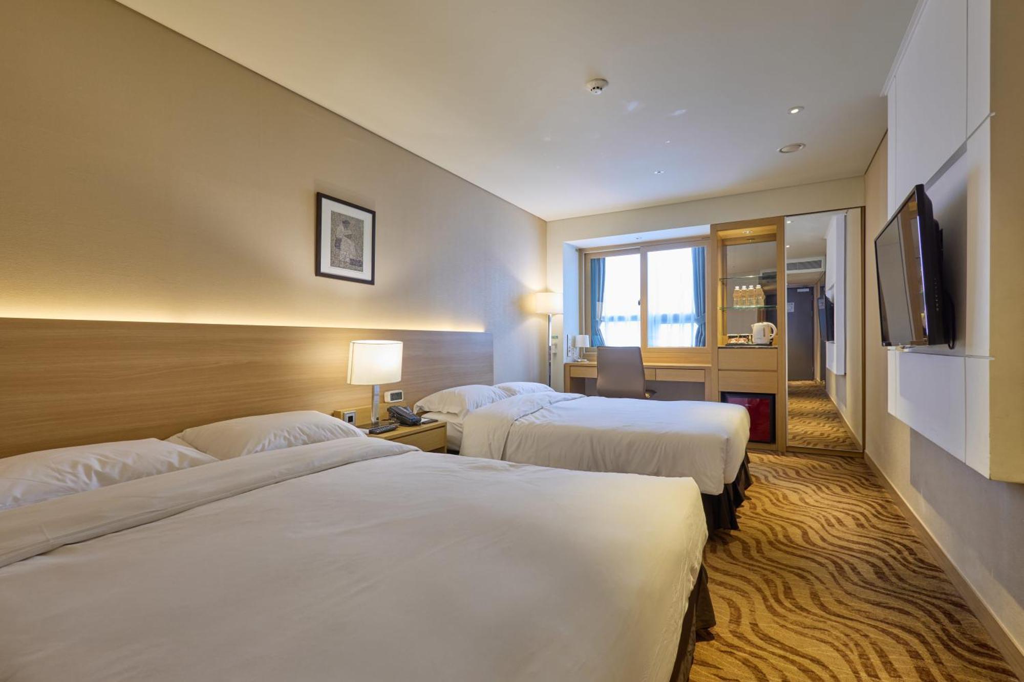 Royal Twin Room with Two Double Beds