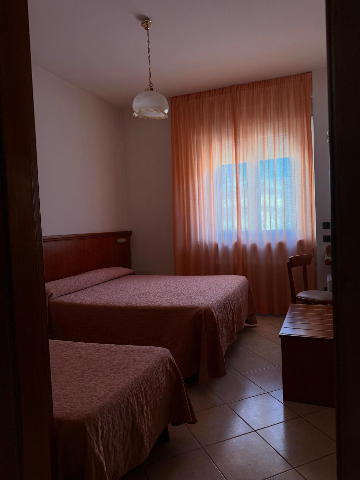 Dreibettzimmer