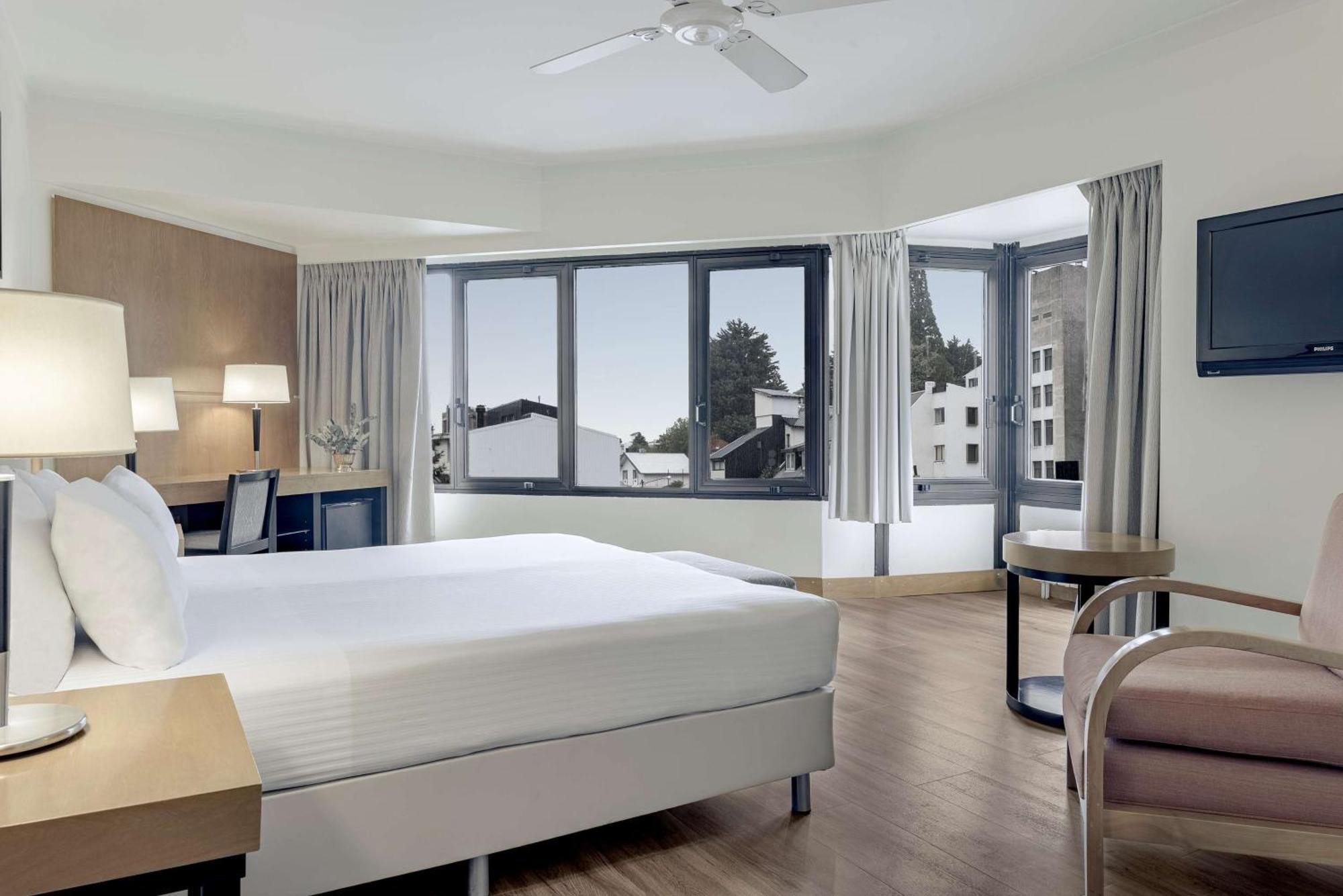 Superior Double or Twin Room,1656178906:JPEG