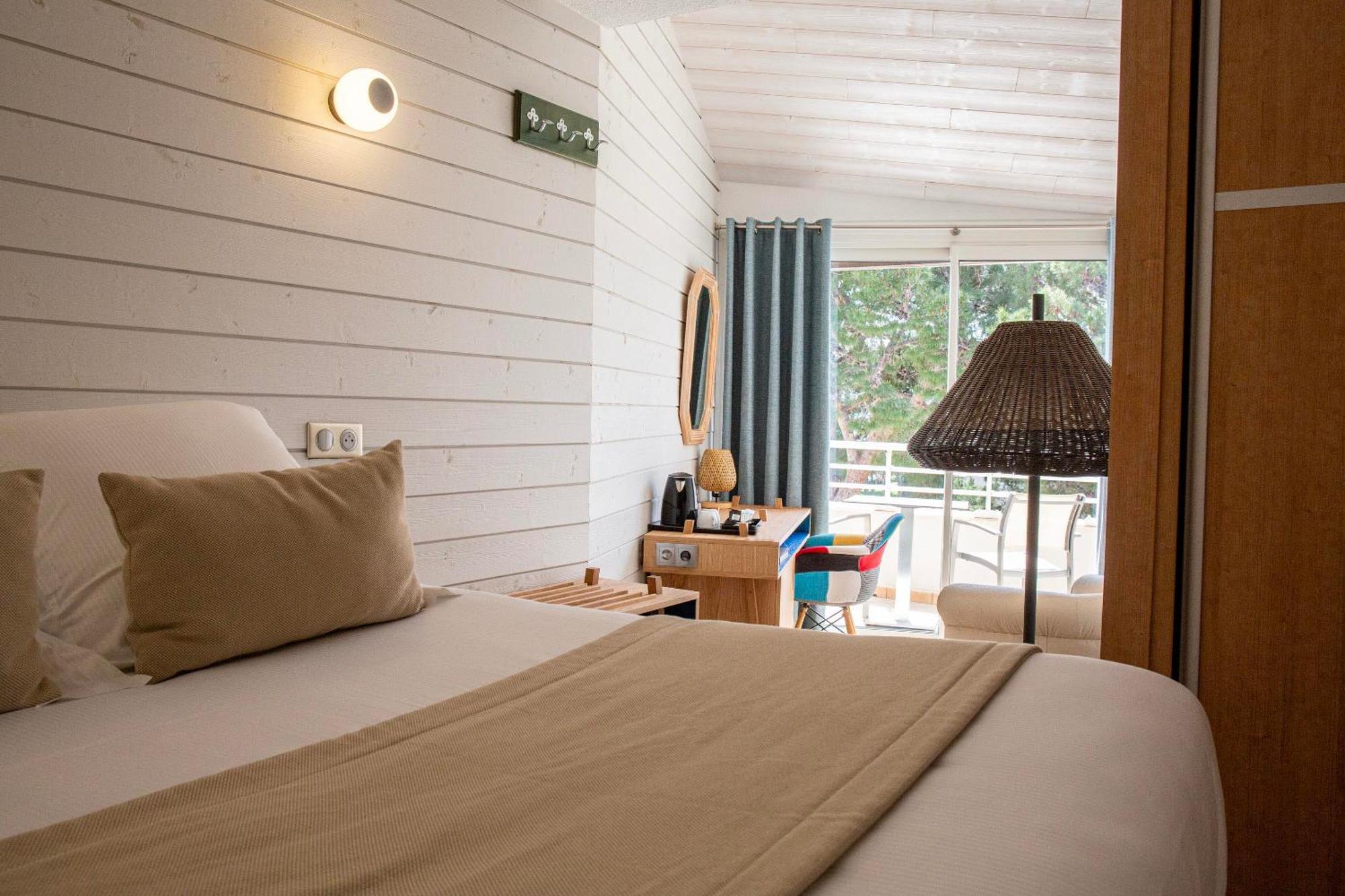 Doppelzimmer mit Balkon